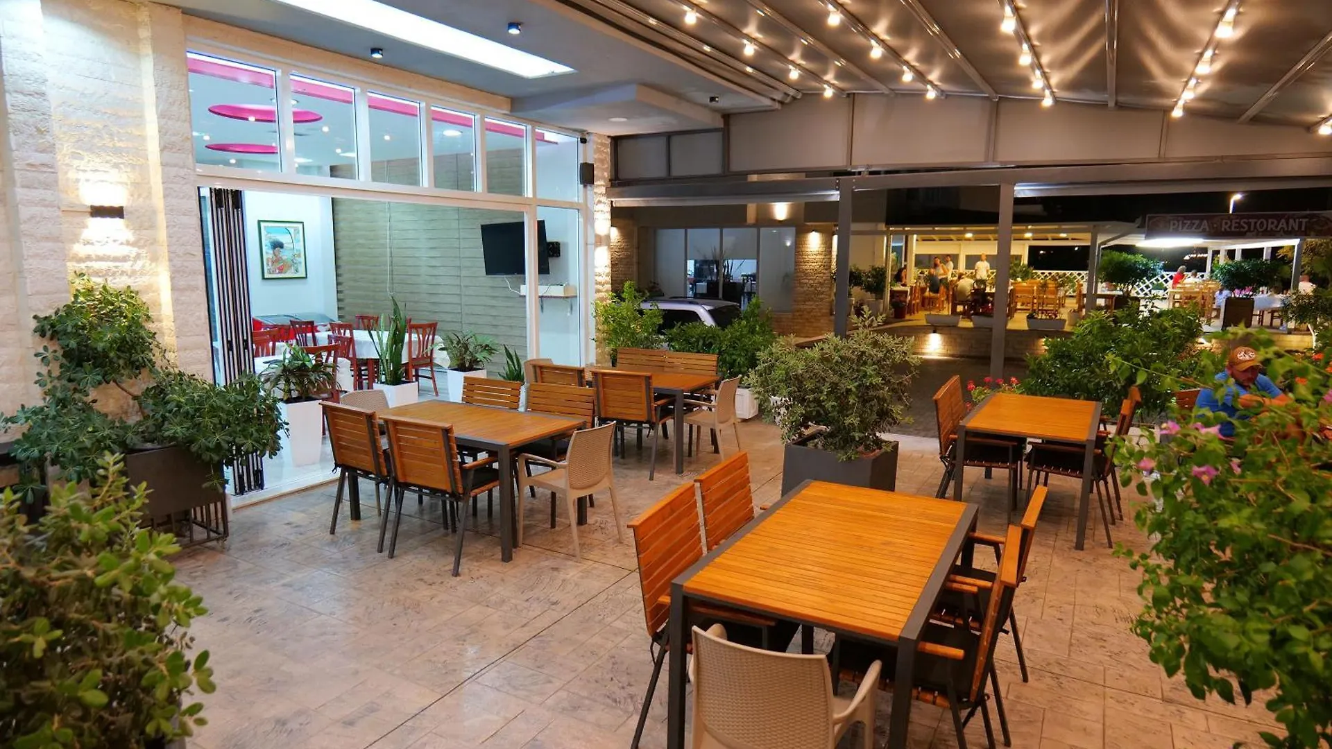Almare Apartments Vlore 0*,